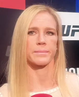 Holly Holm height profile photo