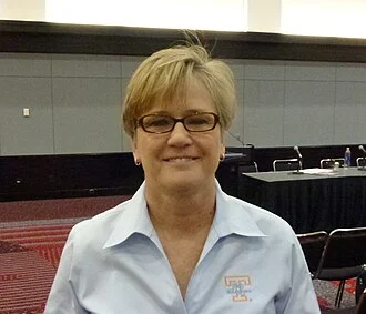 Holly Warlick height profile photo