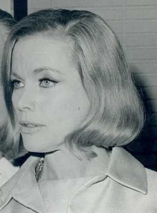 Honor Blackman height profile photo