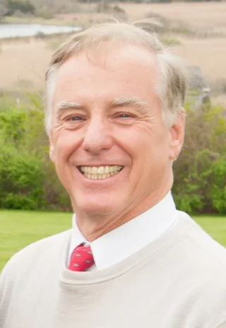Howard Dean height profile photo