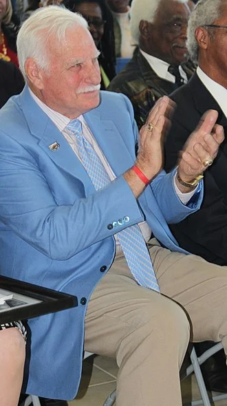 Howard Schnellenberger height profile photo