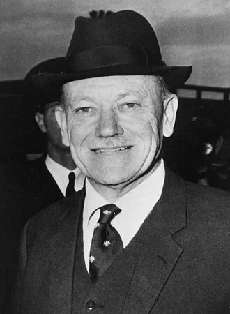 Hugh Beadle height profile photo