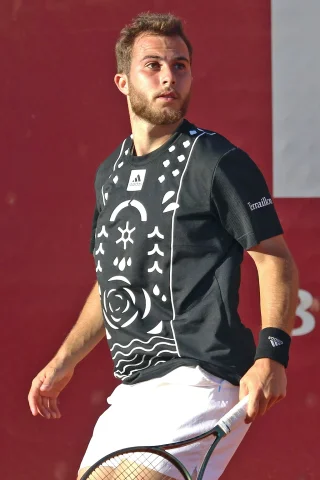 Hugo Gaston height profile photo
