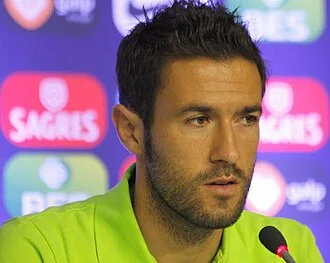 Hugo Viana height profile photo