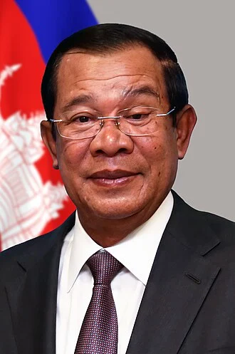 Hun Sen height profile photo