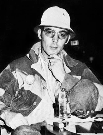Hunter S. Thompson height profile photo