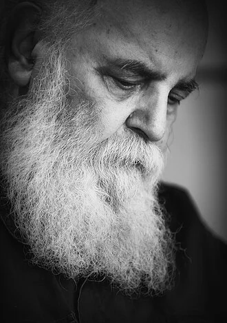 Hushang Ebtehaj height profile photo