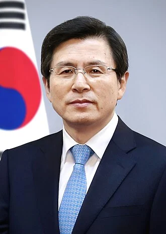 Hwang Kyo-ahn height profile photo