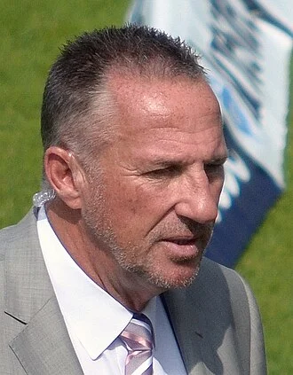 Ian Botham height profile photo