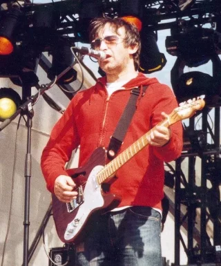 Ian Broudie height profile photo