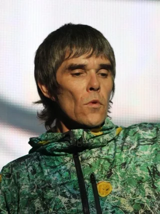 Ian Brown height profile photo