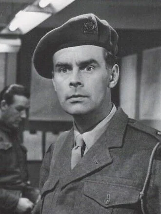 Ian Carmichael height profile photo