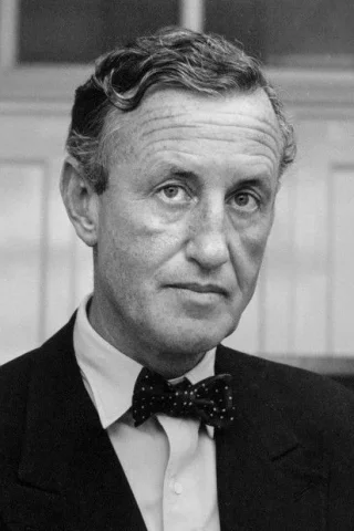 Ian Fleming height profile photo