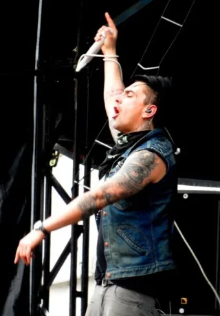 Ian Watkins height profile photo