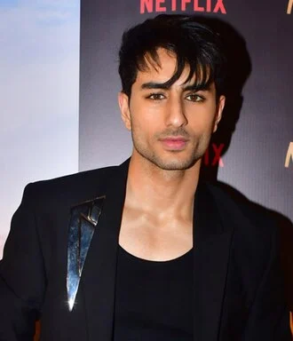 Ibrahim Ali Khan (actor) height profile photo