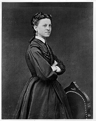 Ida Lewis height profile photo