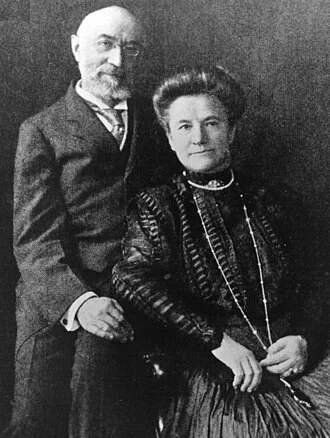 Ida Straus height profile photo