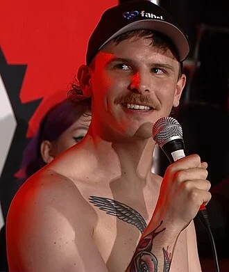 IDubbbz height profile photo