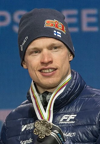 Iivo Niskanen height profile photo