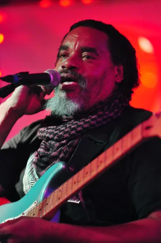 Ike Willis height profile photo