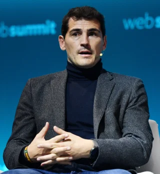 Iker Casillas height profile photo