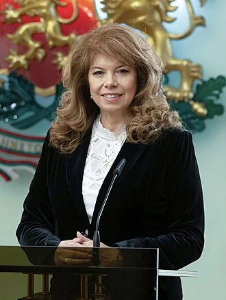 Iliana Iotova height profile photo