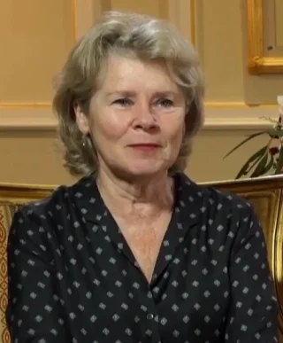 Imelda Staunton height profile photo