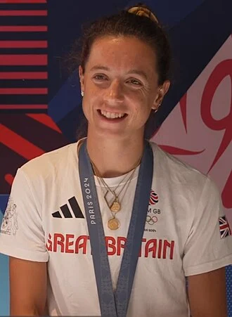 Imogen Grant height profile photo