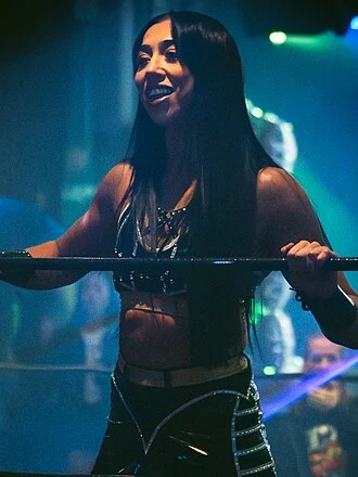 Indi Hartwell height profile photo