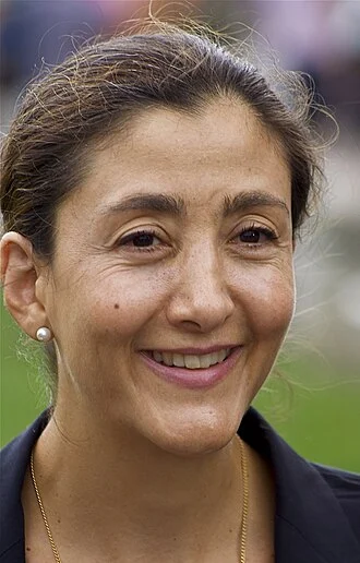 Íngrid Betancourt height profile photo