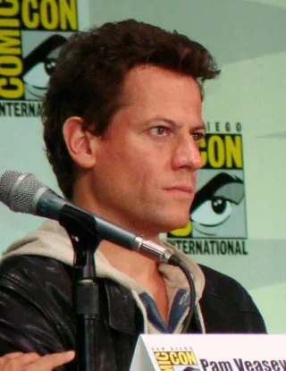 Ioan Gruffudd height profile photo