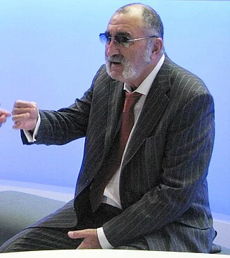 Ion Țiriac height profile photo