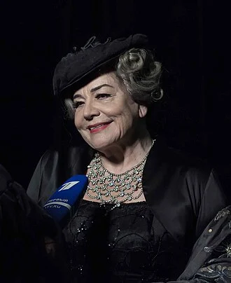 Irina Bogacheva (mezzo-soprano) height profile photo
