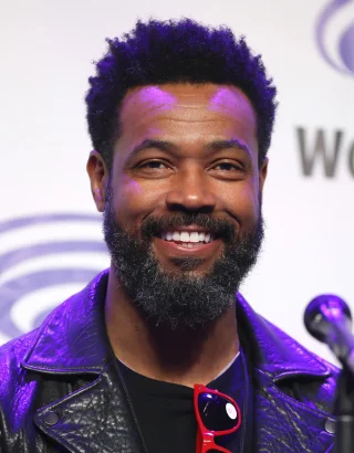 Isaiah Mustafa height profile photo