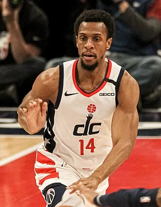Ish Smith height profile photo
