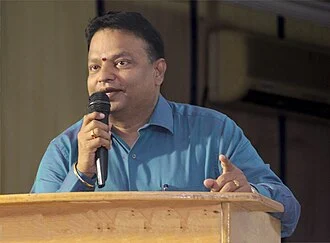 Ishari K. Ganesh height profile photo