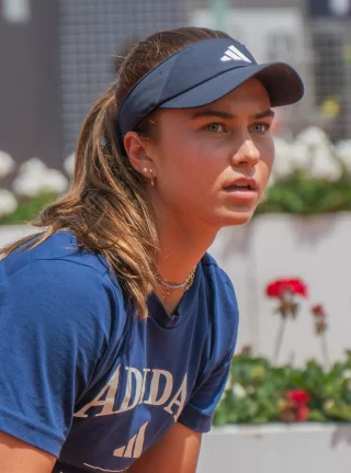 Iva Jovic height profile photo