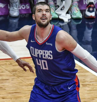 Ivica Zubac height profile photo