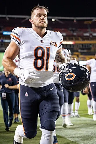 J. P. Holtz height profile photo