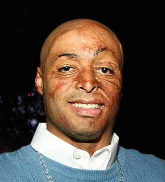 J. R. Martinez height profile photo