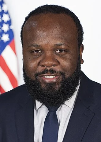 Ja'Ron Smith height profile photo