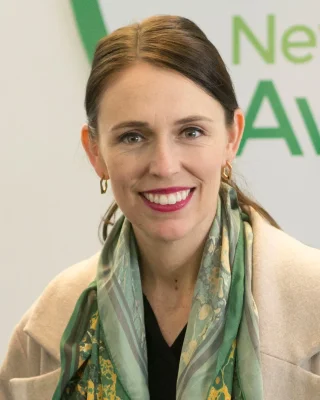 Jacinda Ardern height profile photo