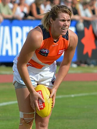 Jacinda Barclay height profile photo