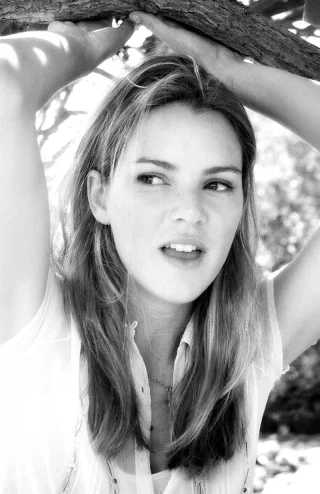Jacinda Barrett height profile photo