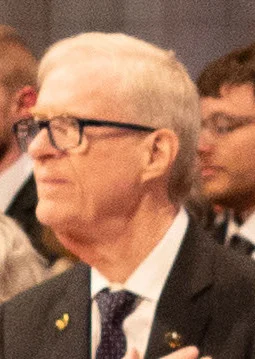 Jack Carter (politician) height profile photo