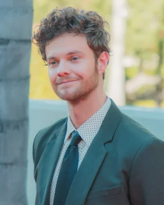 Jack Quaid height profile photo