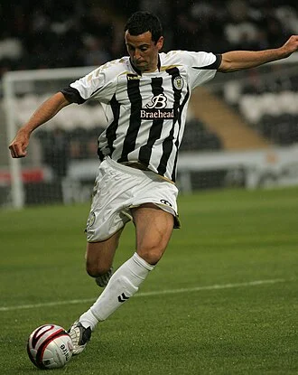 Jack Ross (footballer, born 1976) height profile photo
