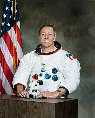 Jack Swigert height profile photo