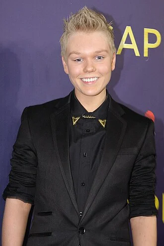 Jack Vidgen height profile photo
