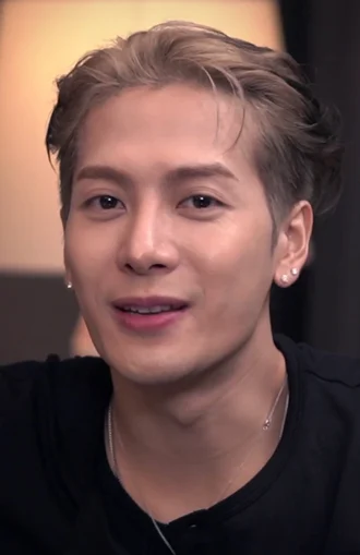 Jackson Wang height profile photo